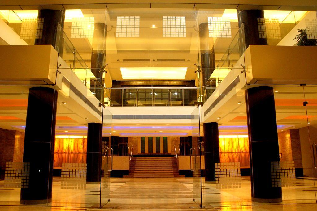 Hotel Gokulam Park Kochi Exterior foto