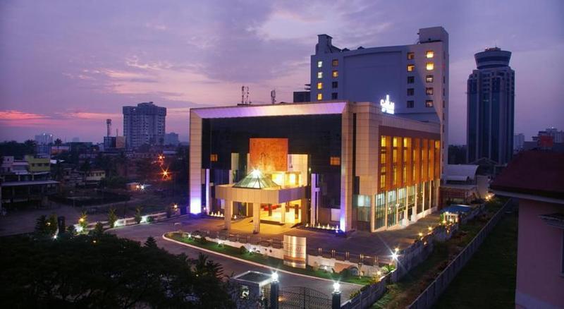 Hotel Gokulam Park Kochi Exterior foto